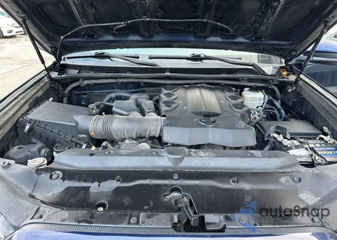 2014 Toyota 4Runner Sr5/Limited/Trail z USA, uszkodzony, nr VIN JTEBU5JRXE5200302